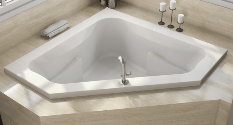 Corner Jetted Tub
