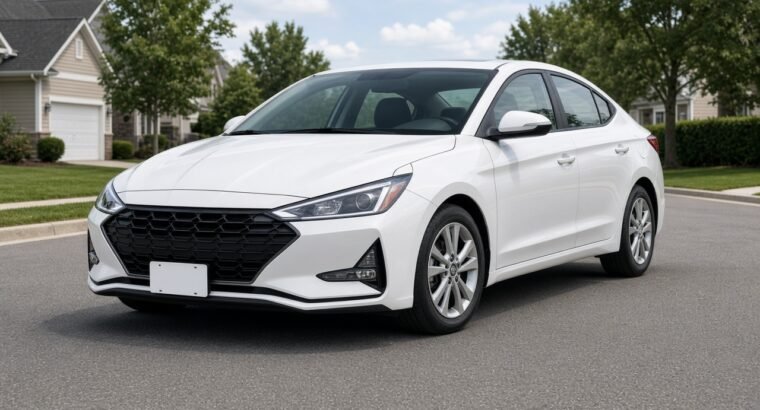 2021 Hyundai Elantra Preferred – 68,500 km, Auto, White